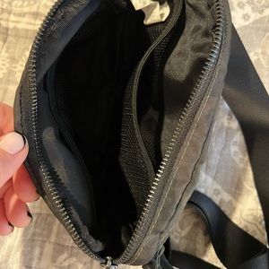 Lululemon Everywhere Belt Bag